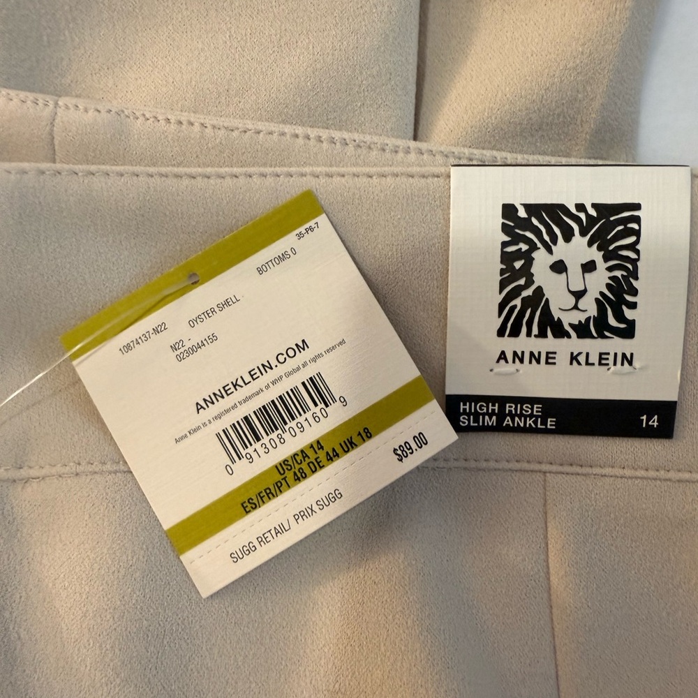 Anne Klein cream slacks. Size 14